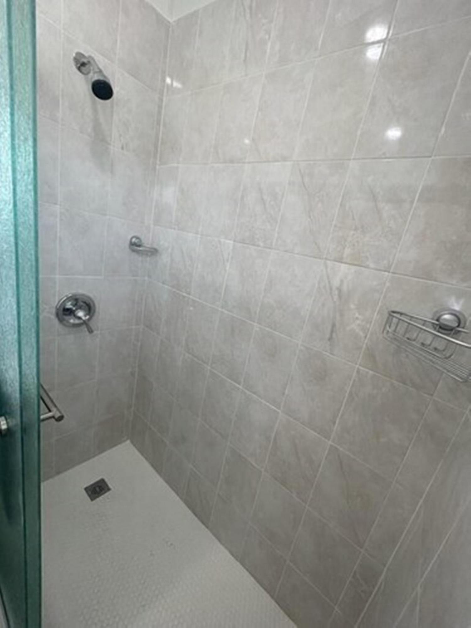 Fully Equipped Apartments With Parking Near Cocowalk Miami Dış mekan fotoğraf
