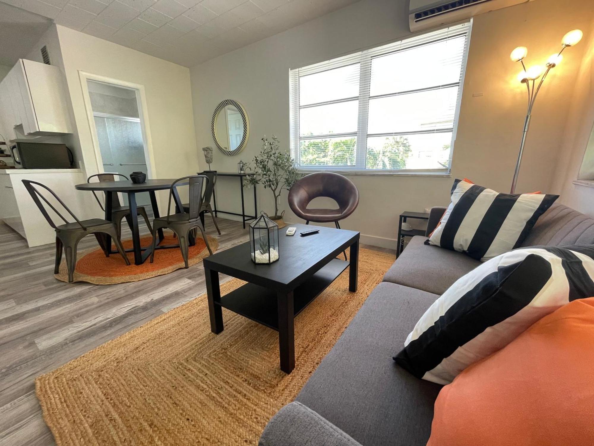 Fully Equipped Apartments With Parking Near Cocowalk Miami Dış mekan fotoğraf