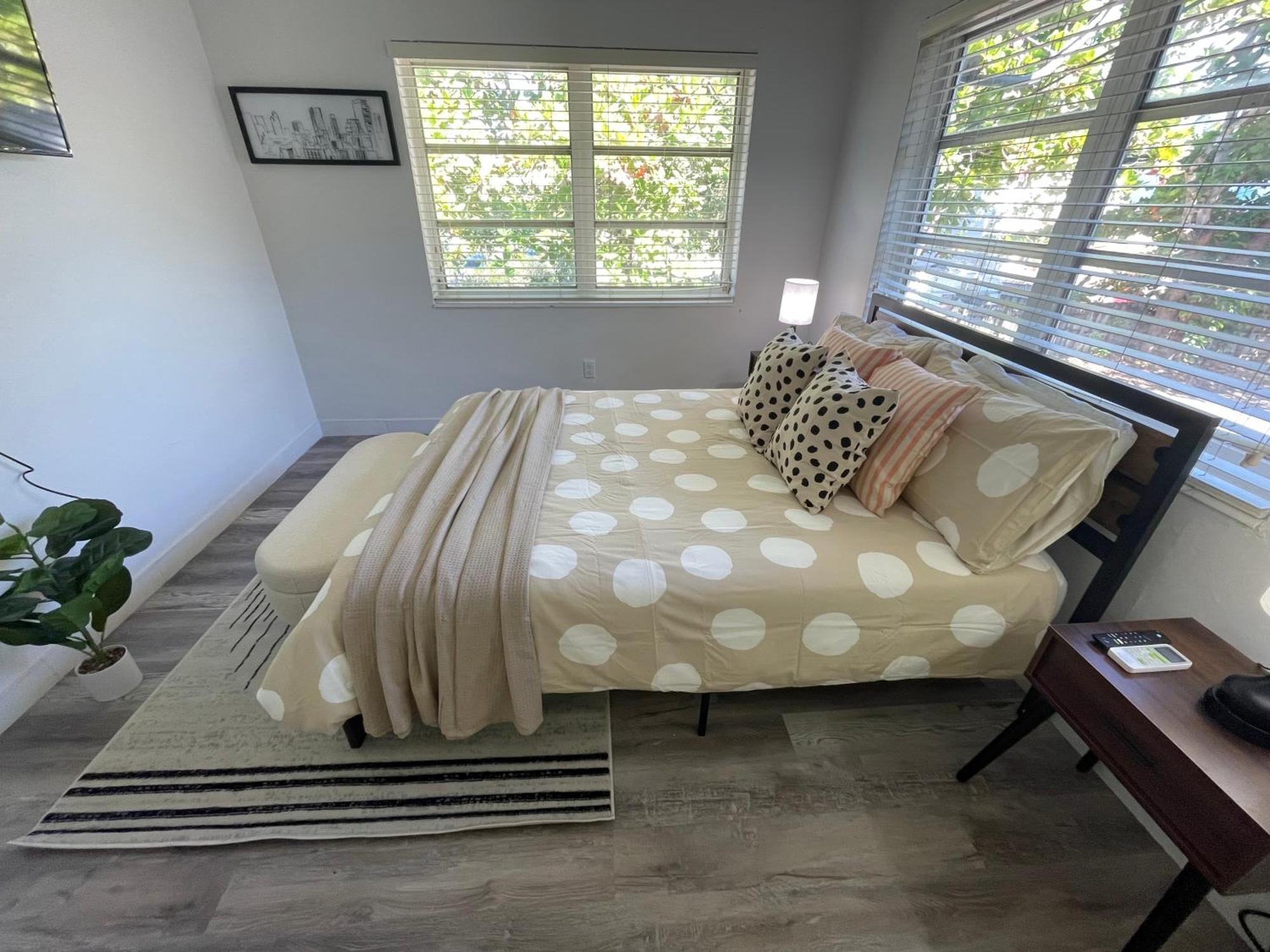 Fully Equipped Apartments With Parking Near Cocowalk Miami Dış mekan fotoğraf