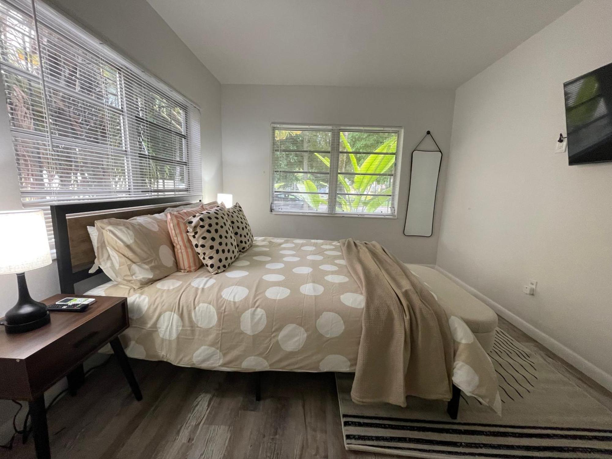 Fully Equipped Apartments With Parking Near Cocowalk Miami Dış mekan fotoğraf