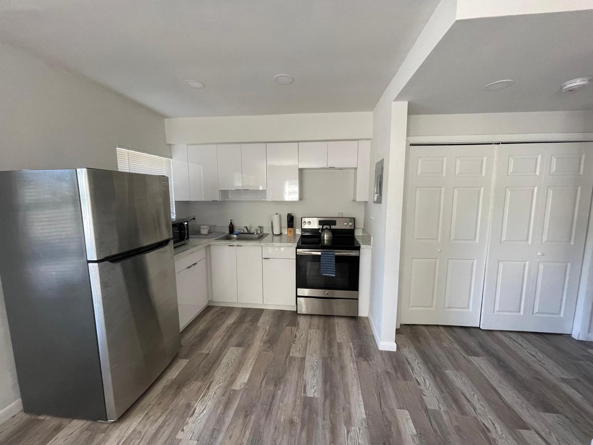 Fully Equipped Apartments With Parking Near Cocowalk Miami Dış mekan fotoğraf